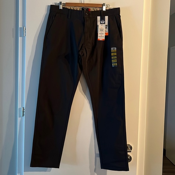 Men’s Grey Dockers Pants - Picture 1 of 6